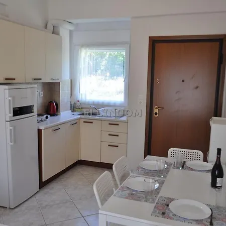 Apartment Fresh & Cozy In Mola Kalyva